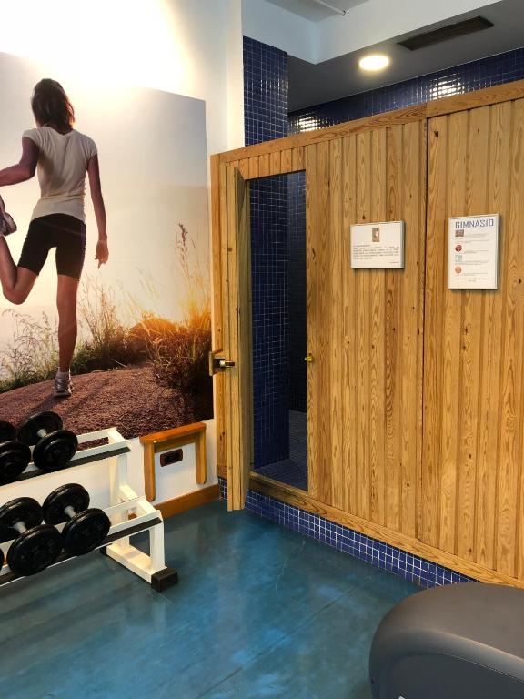 The fitness centre and/or fitness facilities at Silken Monumental Naranco