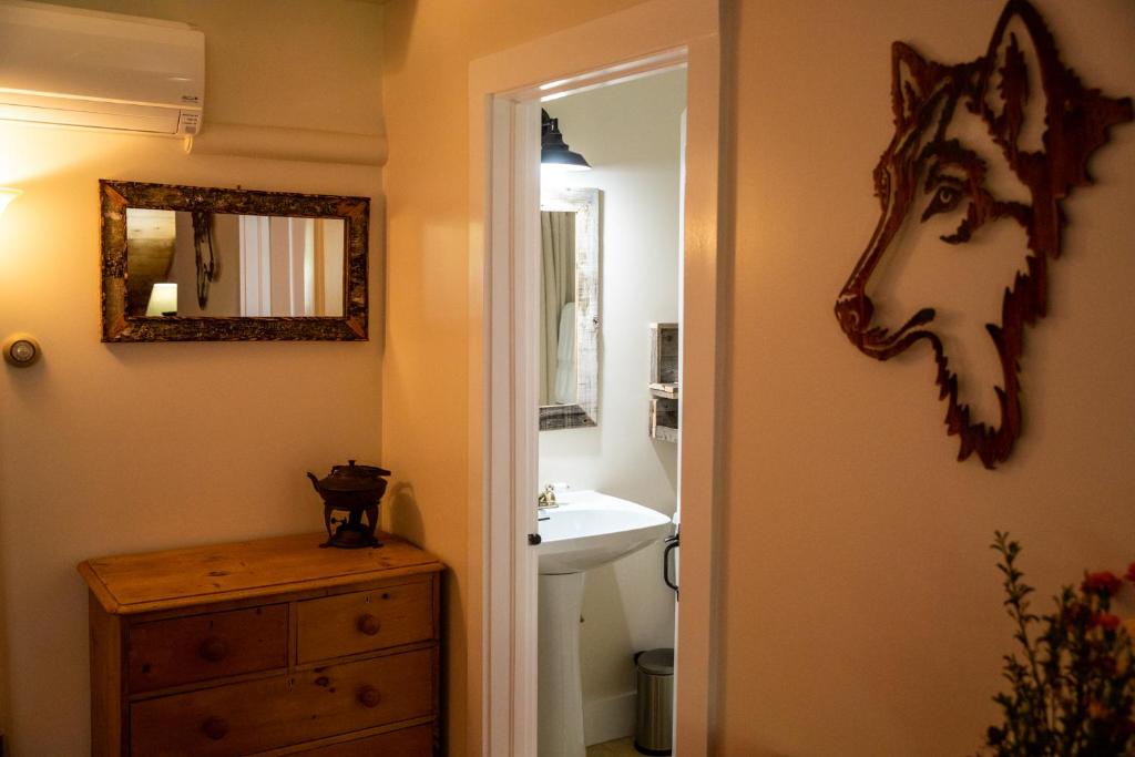 The Woodstocker B&B - Superior King Room