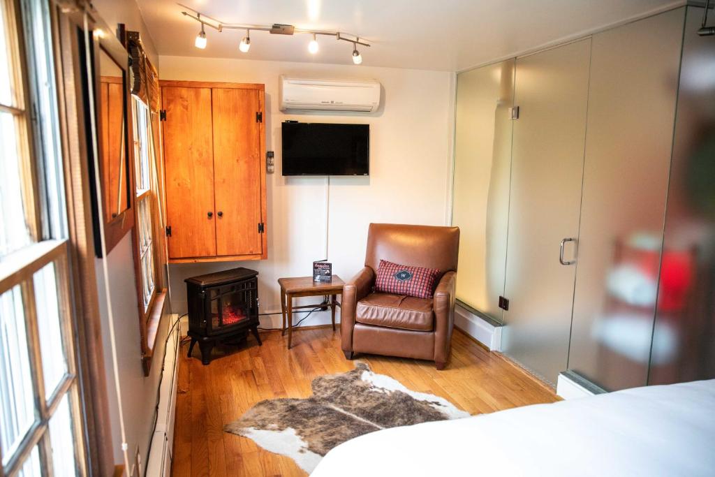 The Woodstocker B&B - Superior King Room