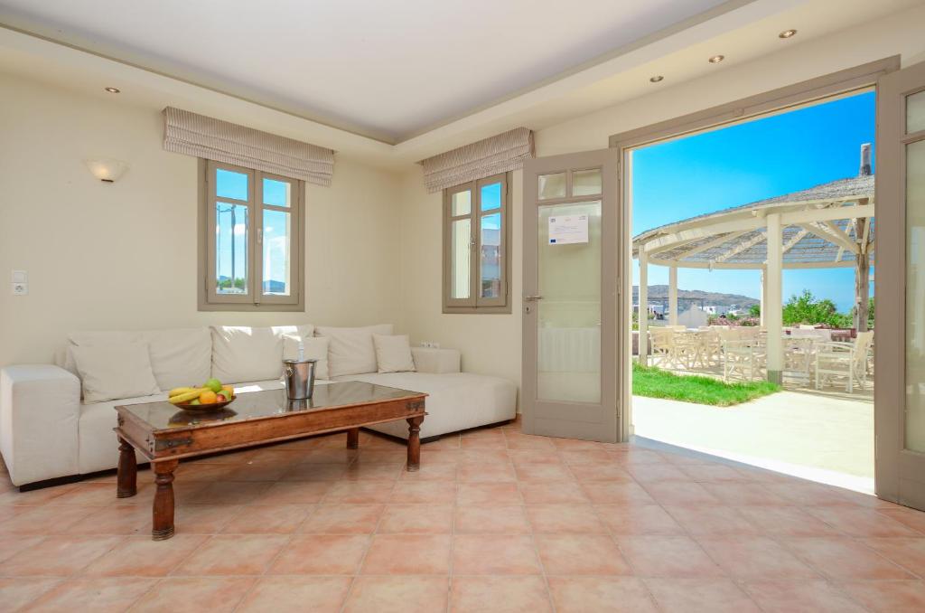 Patio nebo venkovní prostory v ubytování Plaka Hotel I