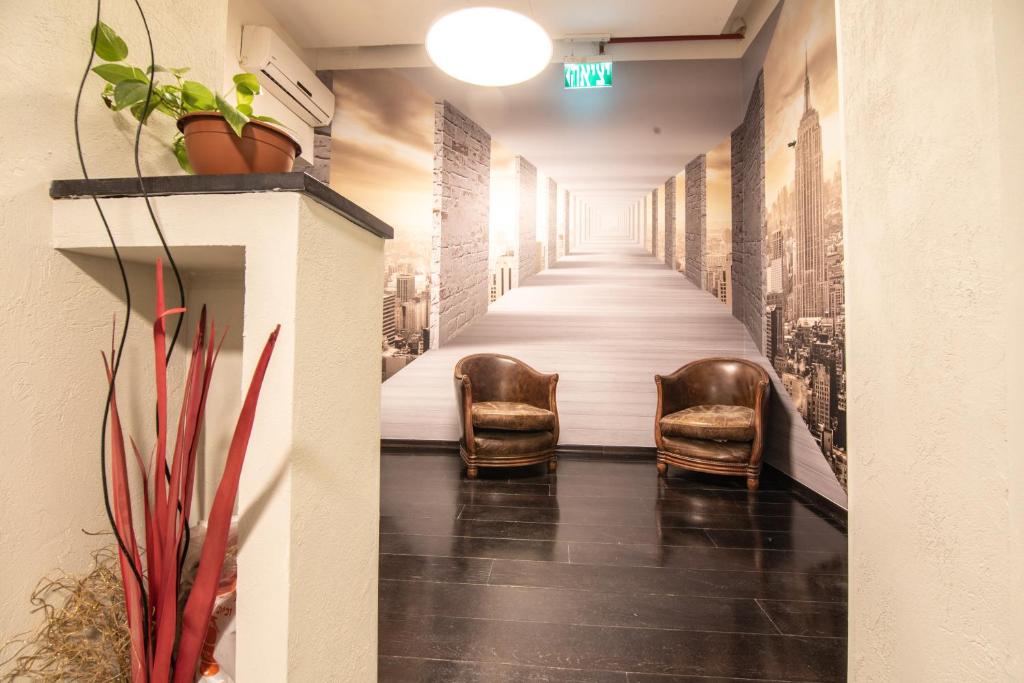 Posezení v ubytování 27Montefiore - Urban ApartHotel TLV