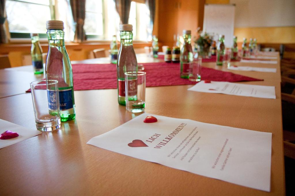 Reštaurácia alebo iné gastronomické zariadenie v ubytovaní Pension Gartner