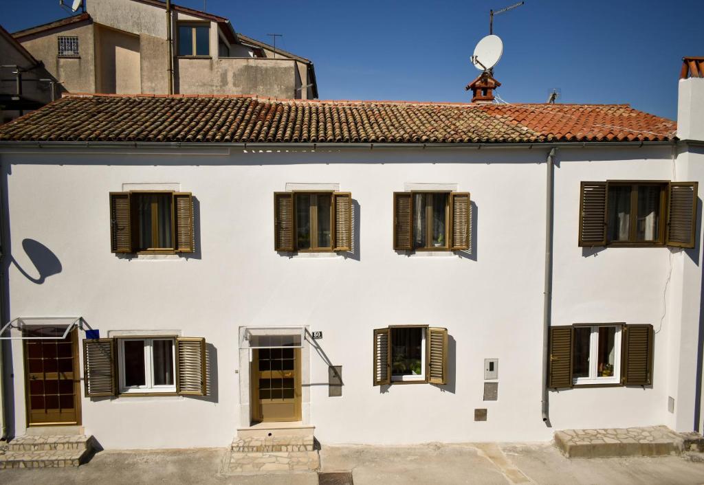 Holiday Apartment Vrsar - Apartamento Com Terraço