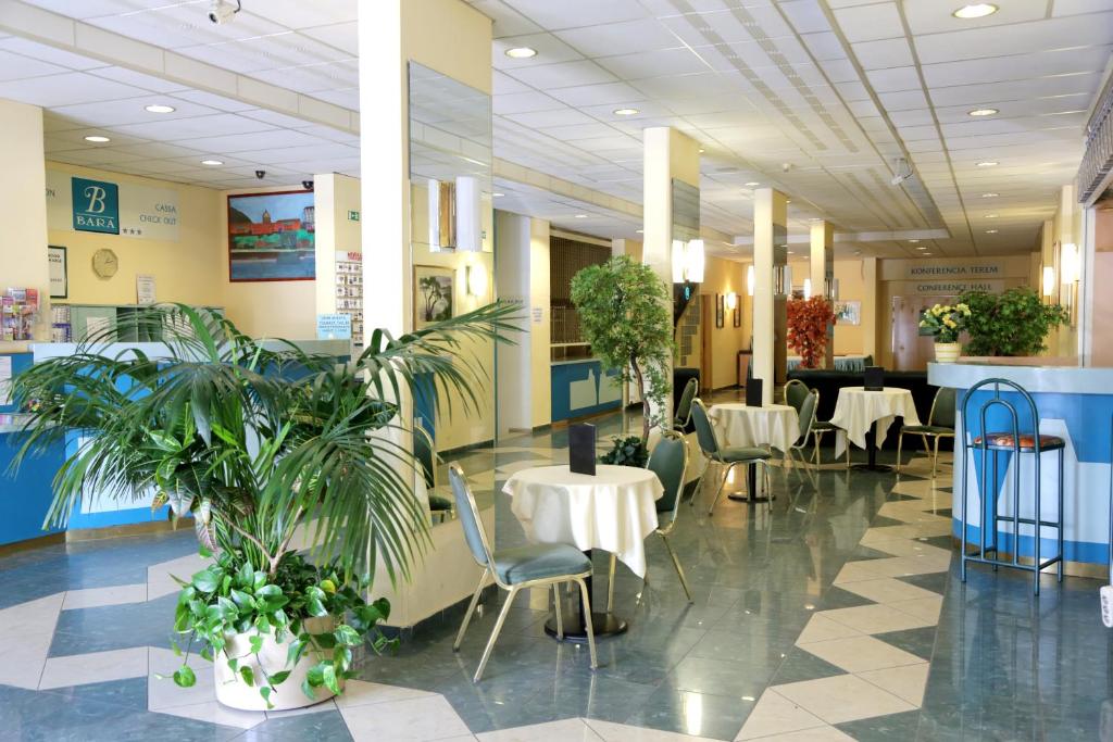 Restaurace v ubytování Hotel Bara Junior