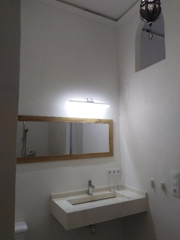 Kúpeľňa v ubytovaní Azafran Jerez apartamentos