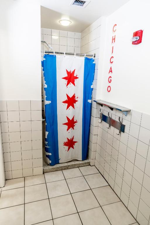 HI Chicago Hostel - Cama No Dormitório De 6 Camas Masculinas