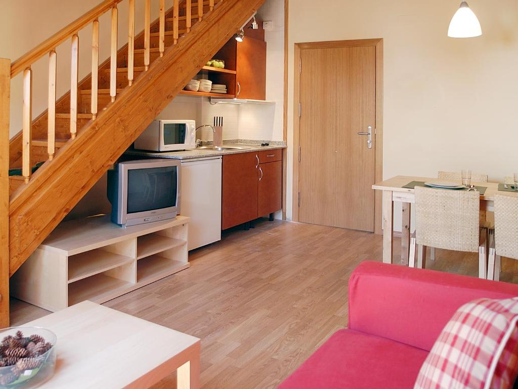 Kuchyňa alebo kuchynka v ubytovaní Aparthotel Nou Vielha