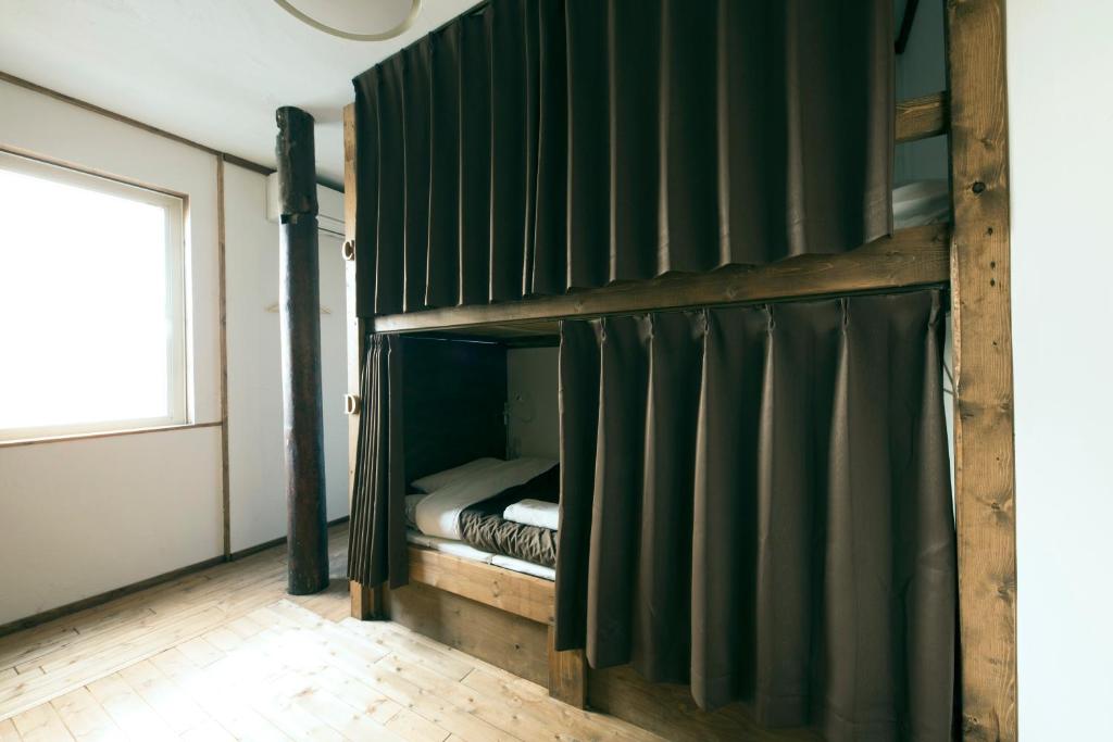 Otaru Tap Room & Hostel - Bunkbed In Vrouwelijke Slaapzaal