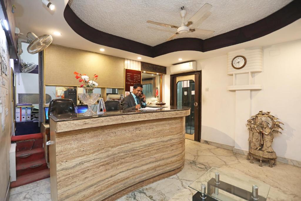Vstupní hala nebo recepce v ubytování Hotel Rushabh Home