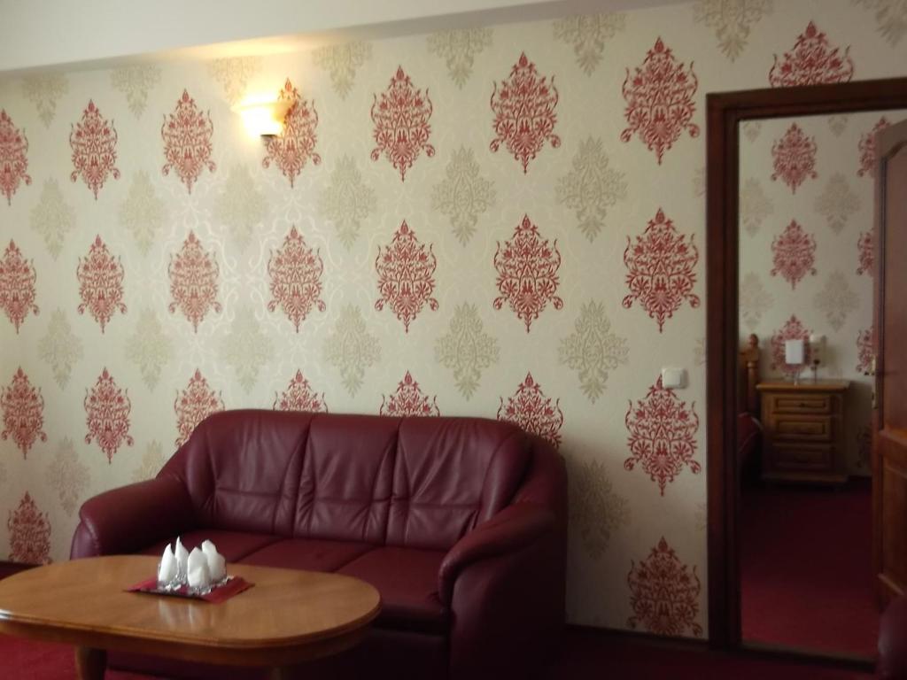 Hotel Melody - One-Bedroom Suite