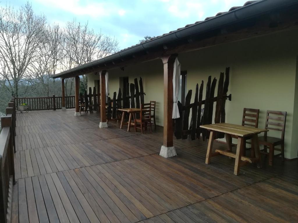 Un balcón o terraza de Casa Rural Aristondo Agroturismo