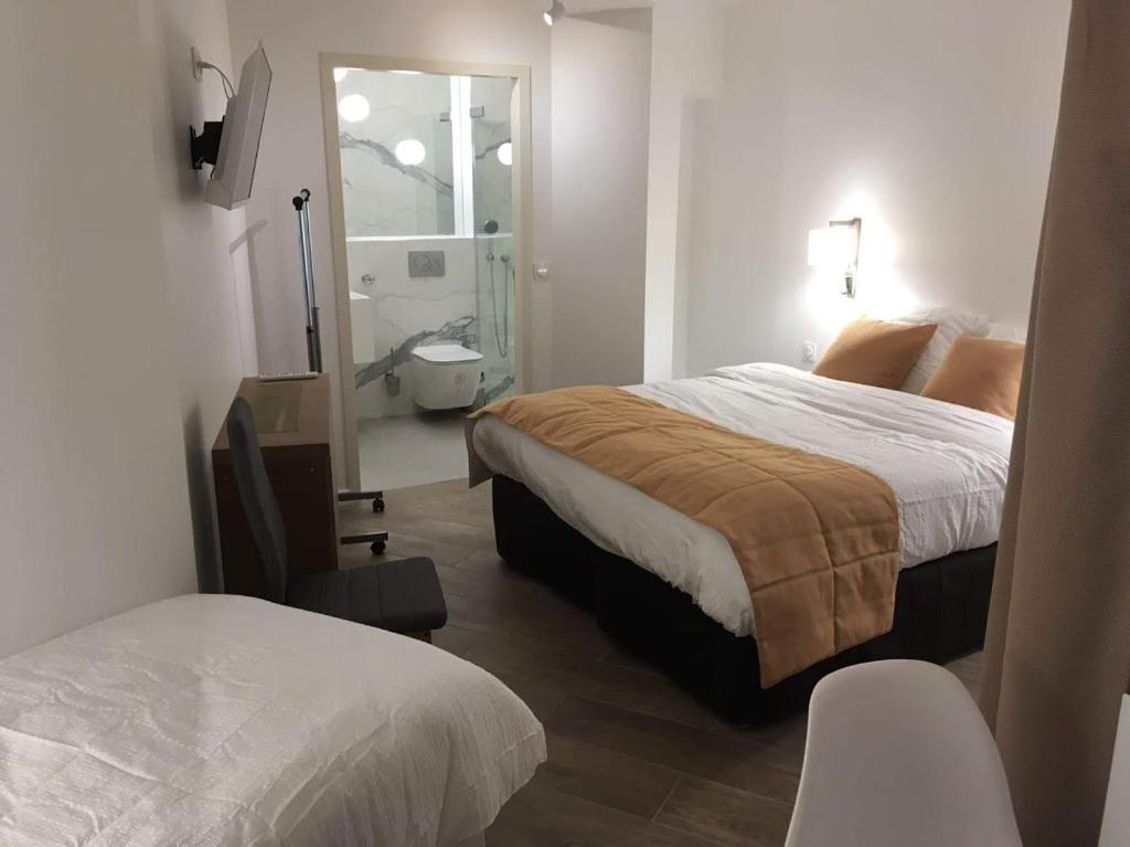 Hotel Ferney République - Resim 10