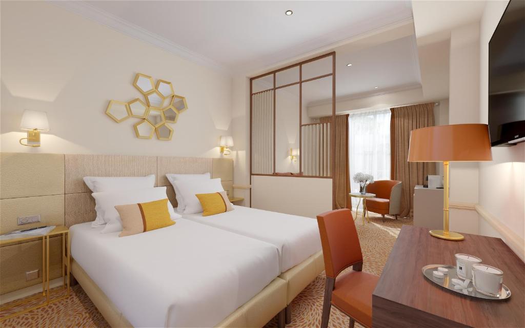 
Deluxe Quadruple Room
