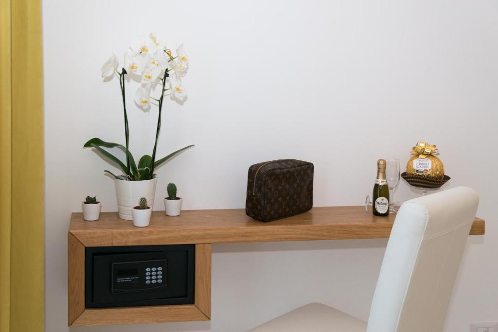 Sorrento Stylish Rooms - 4