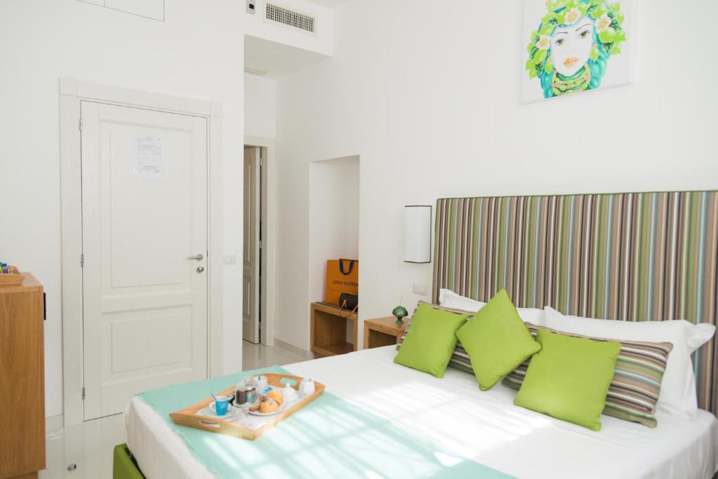 Sorrento Stylish Rooms - 18