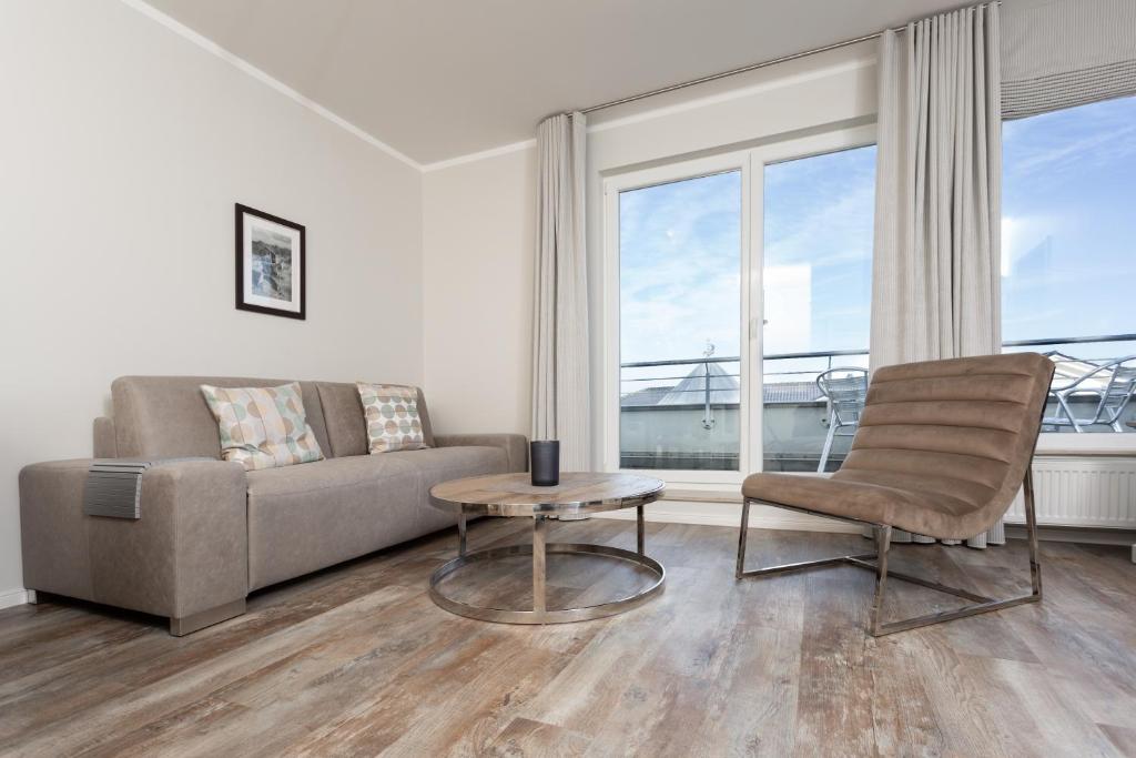 Posezení v ubytování strandnahe FeWos mit Balkon, Residenz Bel Vital - Kategorie B