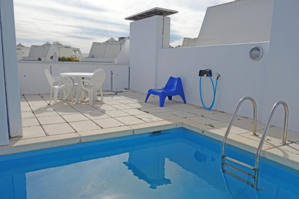Bazén v ubytování Marbella House Penthouse nebo v jeho okolí