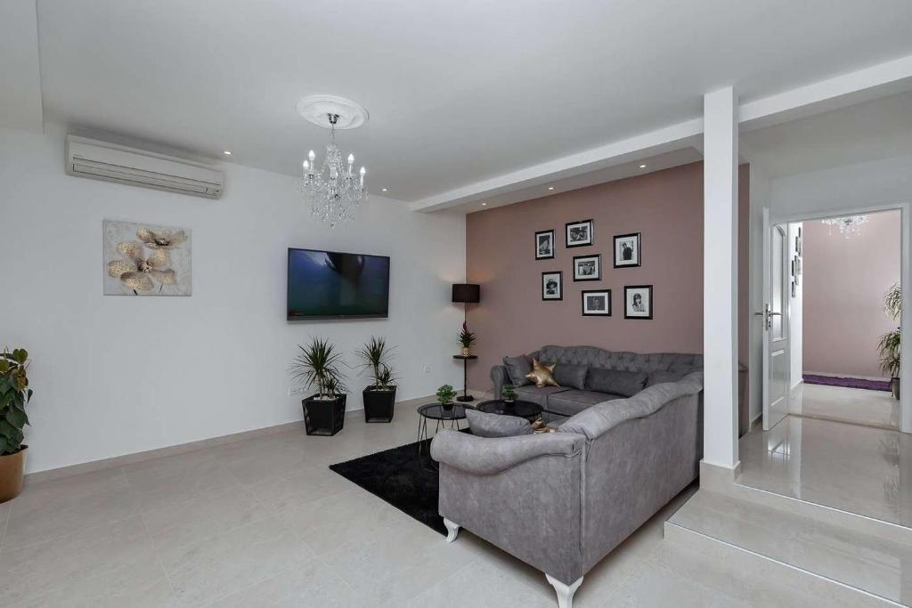 Posezení v ubytování Luxurious Apartment Nino