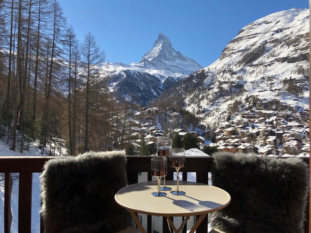 Apartment with beautiful views in Zermatt - Resim 13