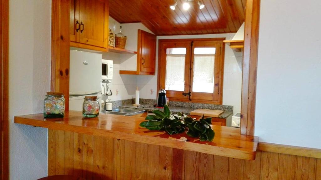 Kuchyň nebo kuchyňský kout v ubytování Apartamento en el centro de Bellver
