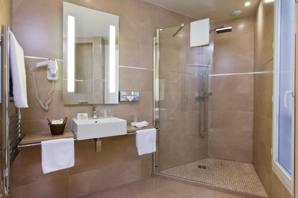 Hotel de L'Empereur by Malone - Resim 39