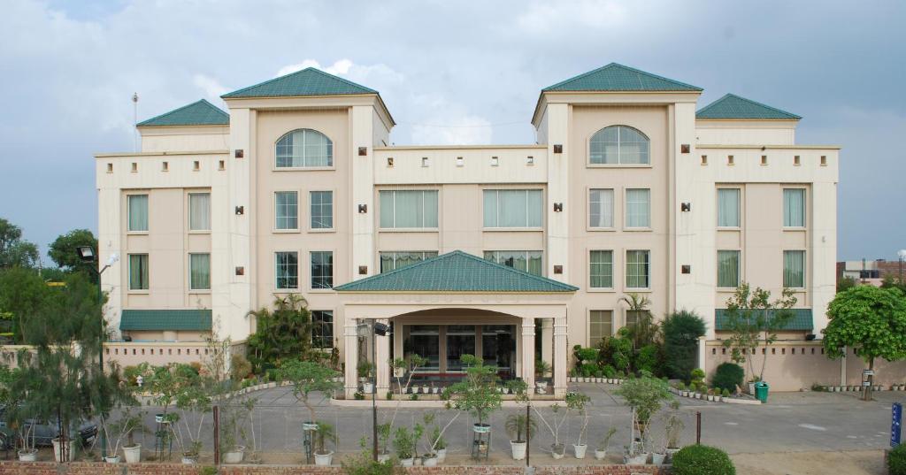 Budova, kde se hotel nachází