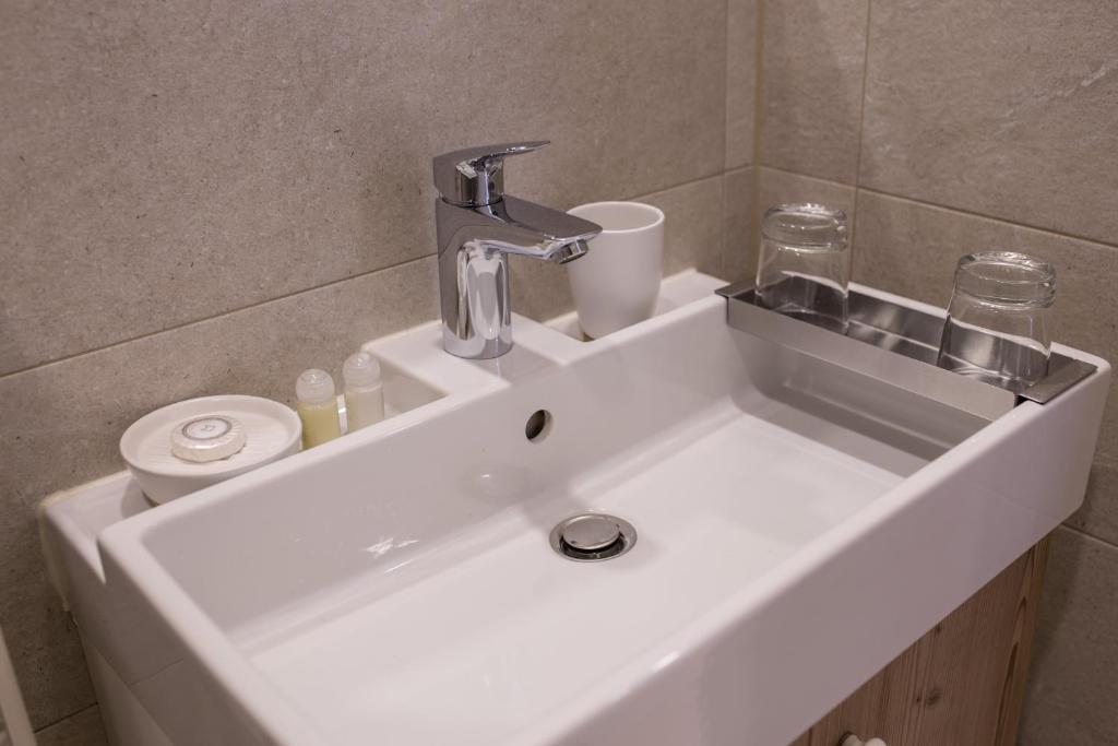 Zdjęcie z galerii obiektu MirÓ Studio Apartments Zagreb w Zagrzebiu