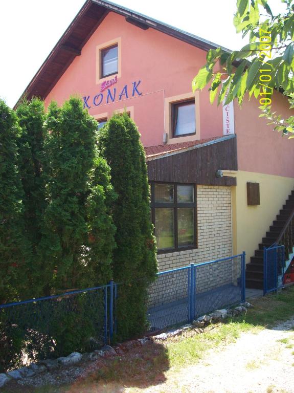 Budova, kde se hostel nachází