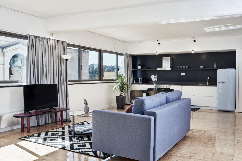 Kuchyňa alebo kuchynka v ubytovaní MONO Lofts