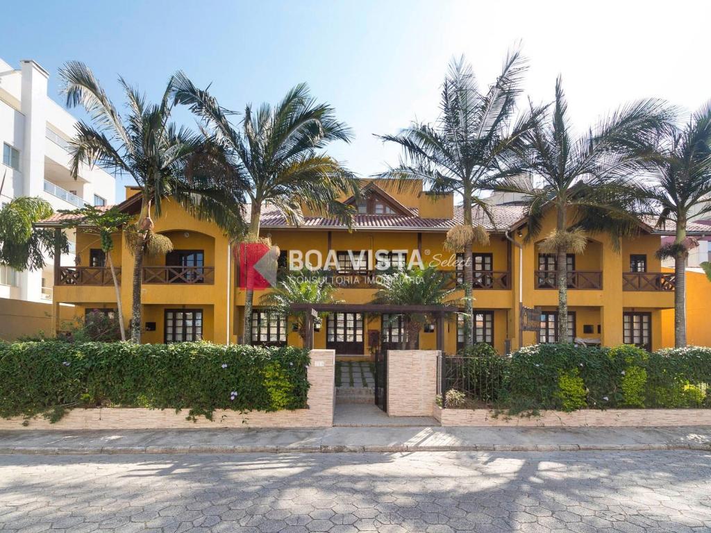  Apartamento 2 Dormitórios A 190 Metros Da Praia De Bombas - AN 07