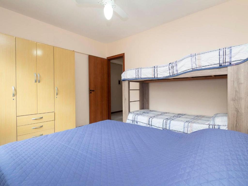  Apartamento 2 Dormitórios A 190 Metros Da Praia De Bombas - AN 07