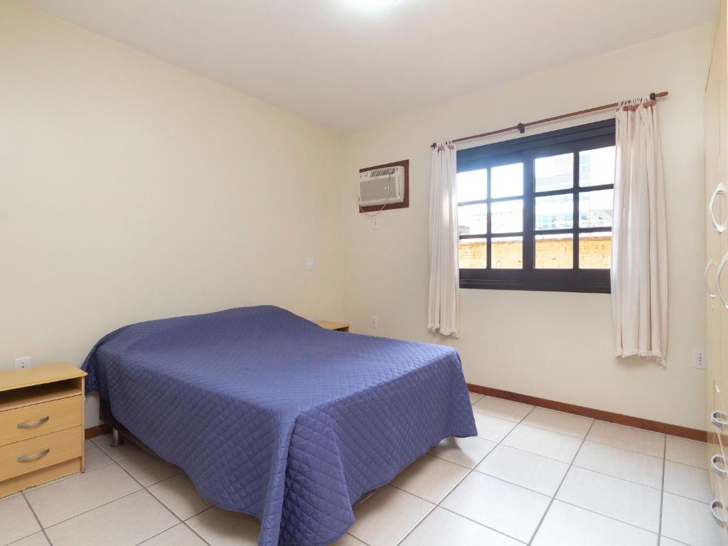  Apartamento 2 Dormitórios A 190 Metros Da Praia De Bombas - AN 08