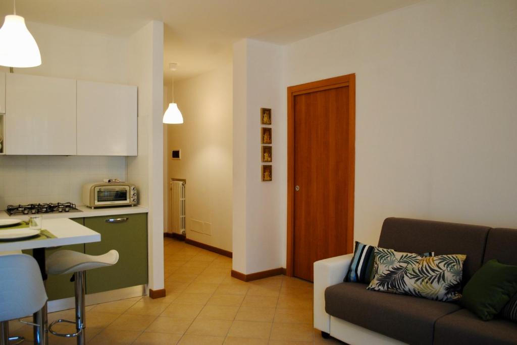 Residence Perlago - Apartment With Mountain View