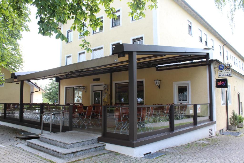 Budova, kde se hotel nachází