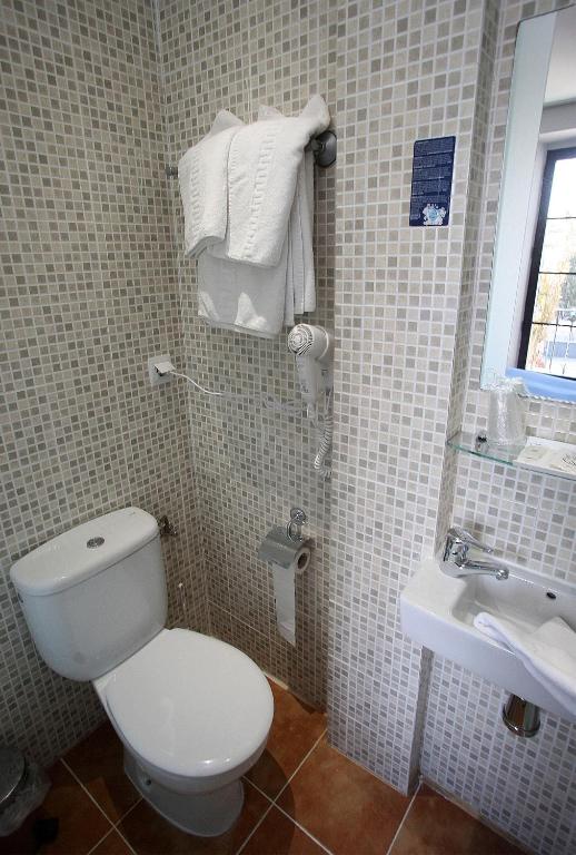 A bathroom at Hostal Centro