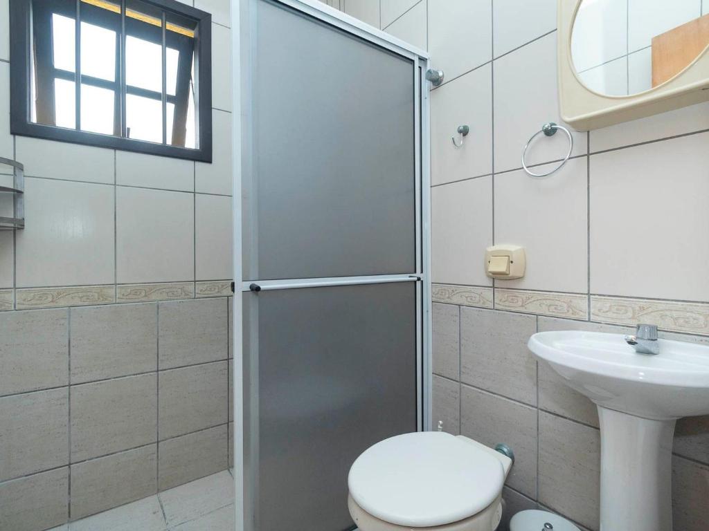  Apartamento p/ 8 Pessoas na Praia Bombas - AN 09