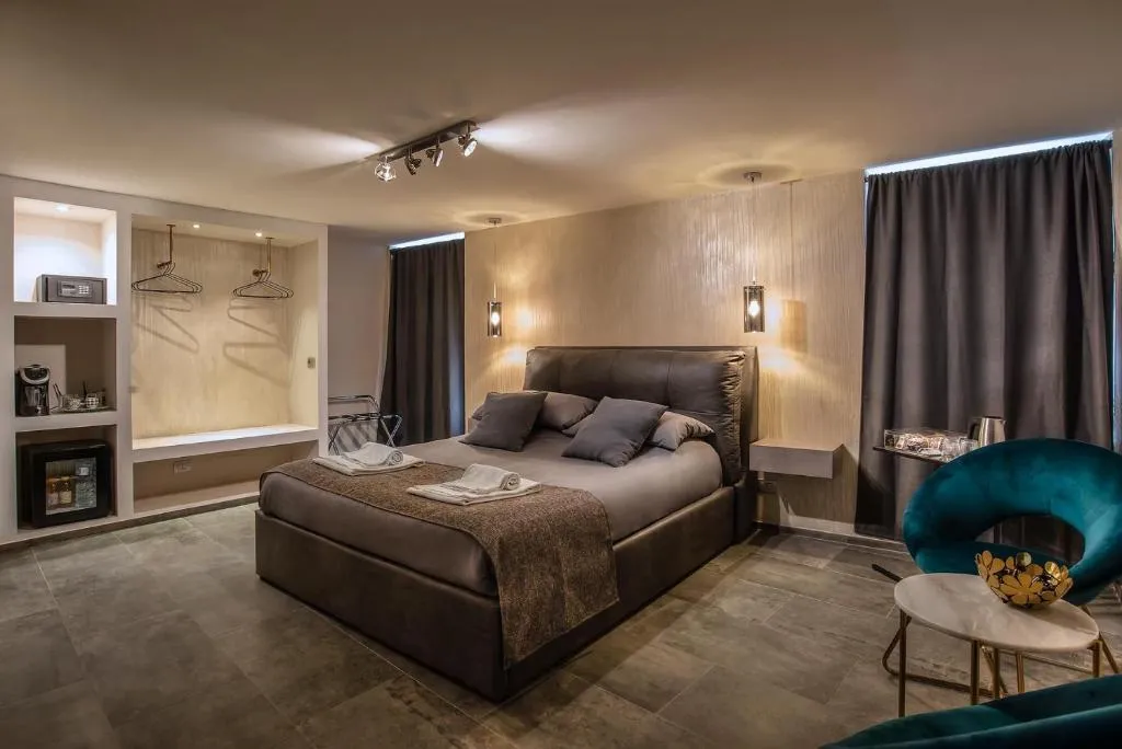 Black And White Suite, Roma, Italy