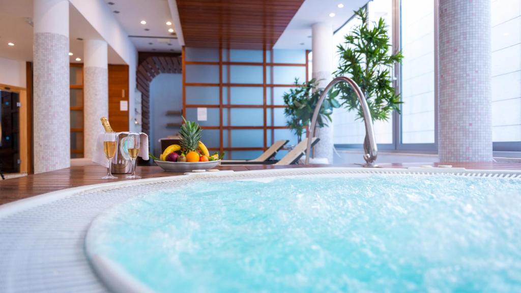 Hotel Uvala - Resim 40