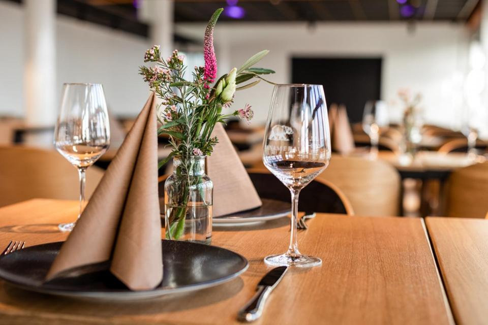 GINN Hotel Hamburg Elbspeicher - Resim 45