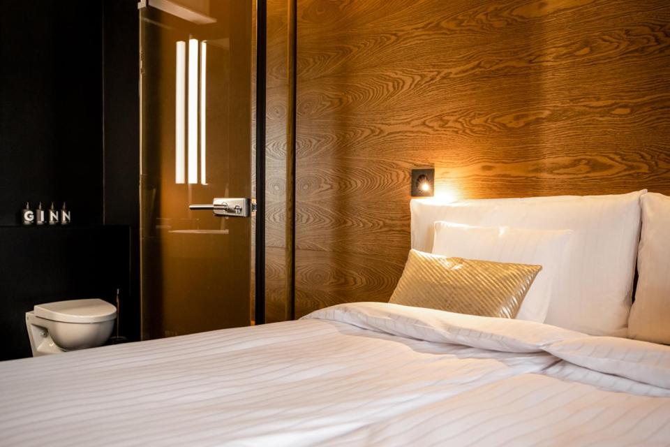 GINN Hotel Hamburg Elbspeicher - Resim 23