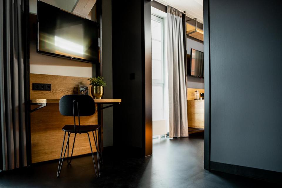 GINN Hotel Hamburg Elbspeicher - Resim 31