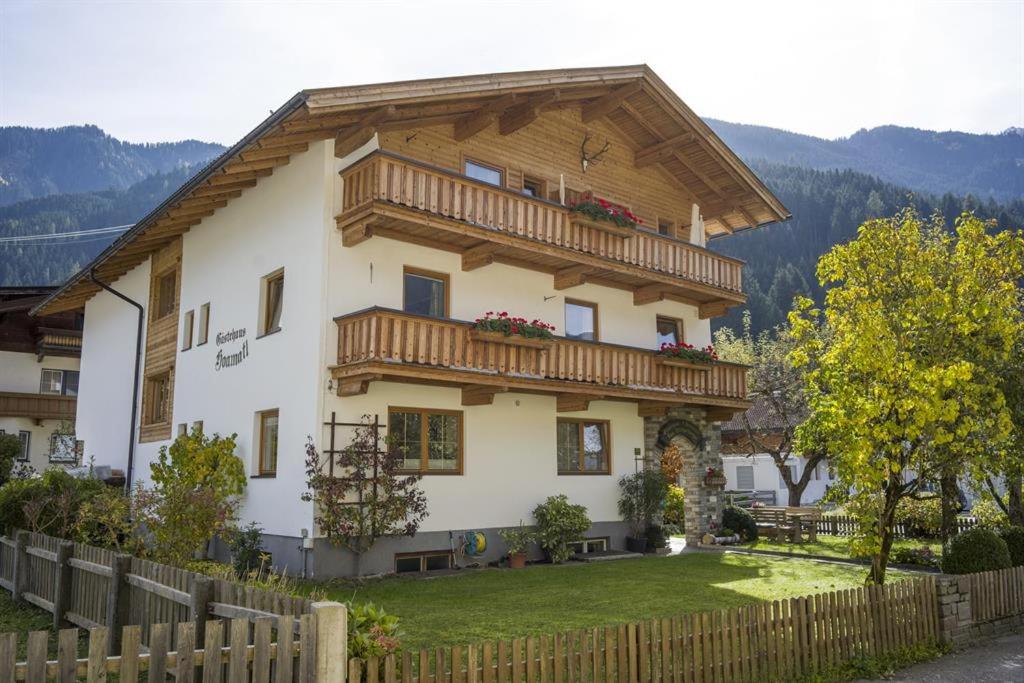 Nespecifikovaný výhled na hory nebo výhled na hory při pohledu z bed and breakfast