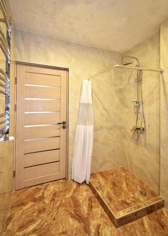 Koupelna v ubytování Patriott Hotel