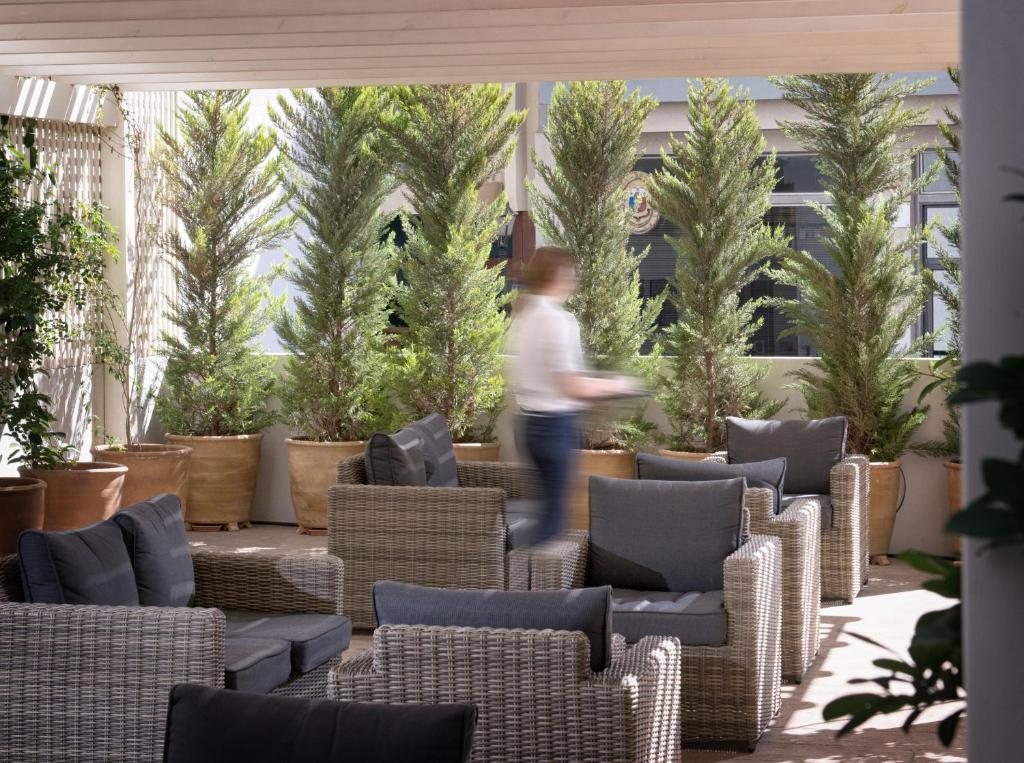 Część wypoczynkowa w obiekcie Irini Hotel