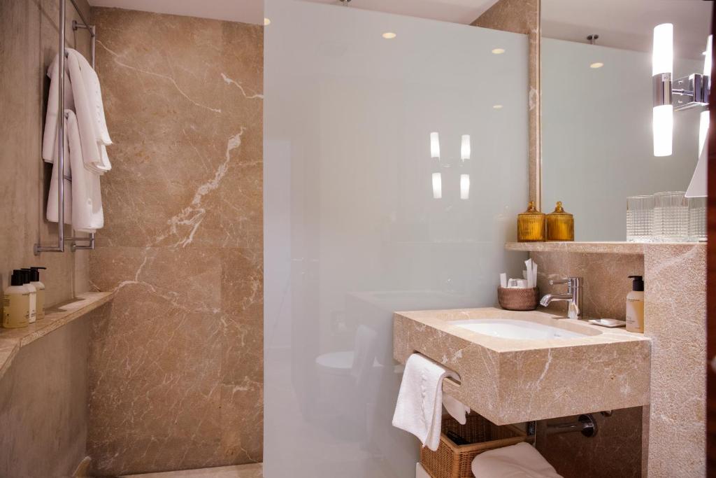 Portixol Hotel & Restaurant - Resim 25