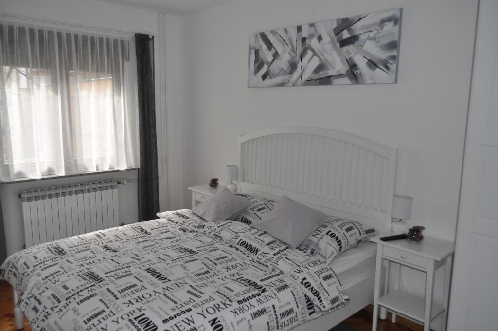 Posteľ alebo postele v izbe v ubytovaní MZ Apartment