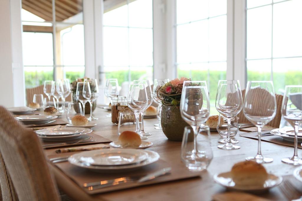 Nápoje v ubytování Florentinus met hottub, afgesloten tuin en overdekt terras