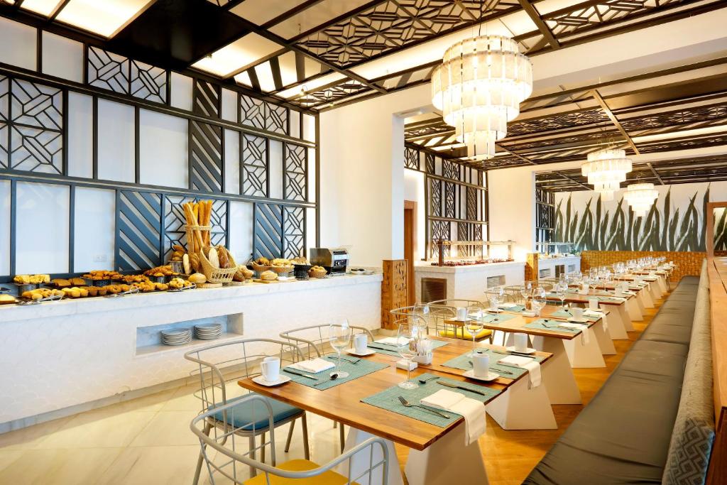 Restaurace v ubytování TRS Turquesa Hotel - Adults Only - All Inclusive