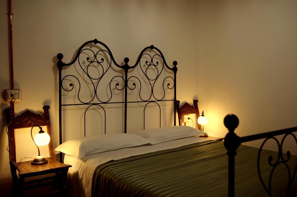 A 5 min dalla Rocchetta Mattei - B&B Antico Mulino - Camera Tripla Classica