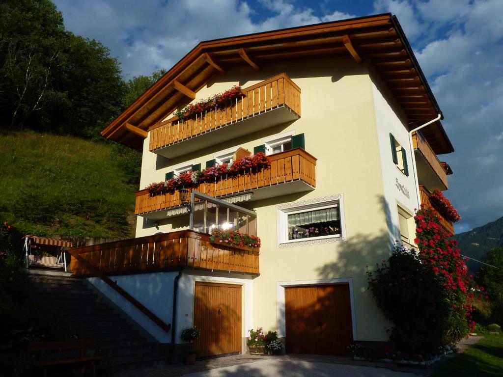 Nespecifikovaný výhled na hory nebo výhled na hory při pohledu z apartmánu